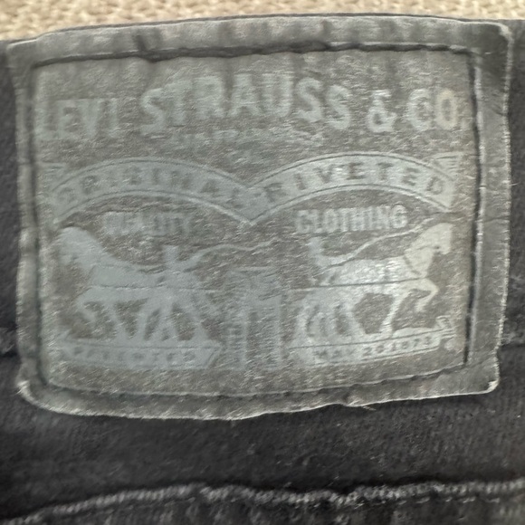 Levi’s 312 Shaping‎ Slim Straight Black Jeans 30x28 - Picture 8 of 9